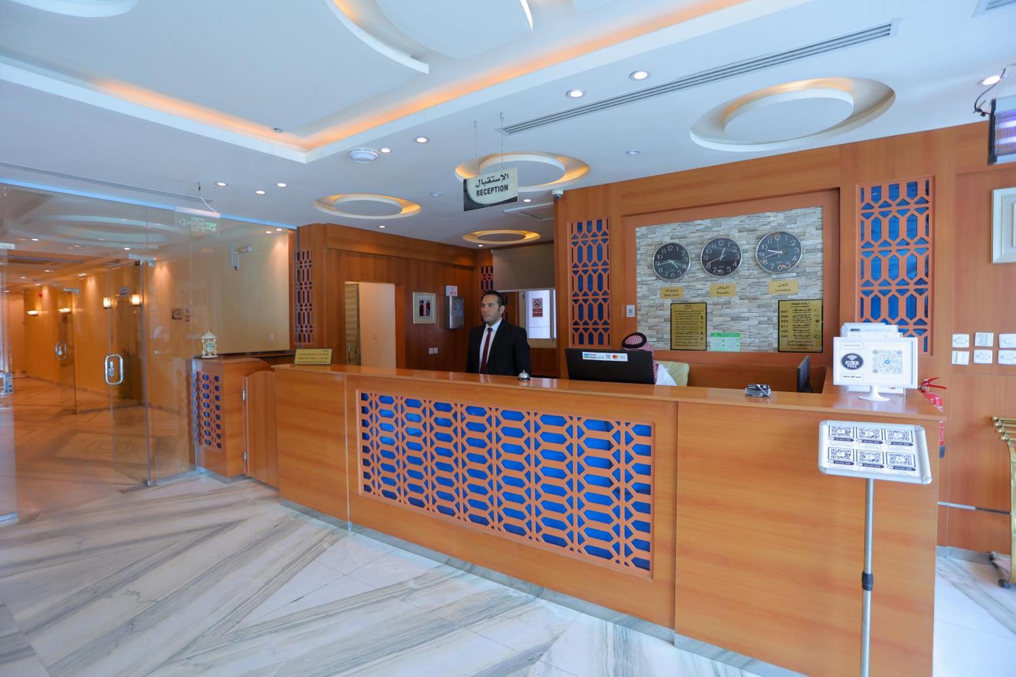 هوستا الملقا Aparthotel Riad Exterior foto