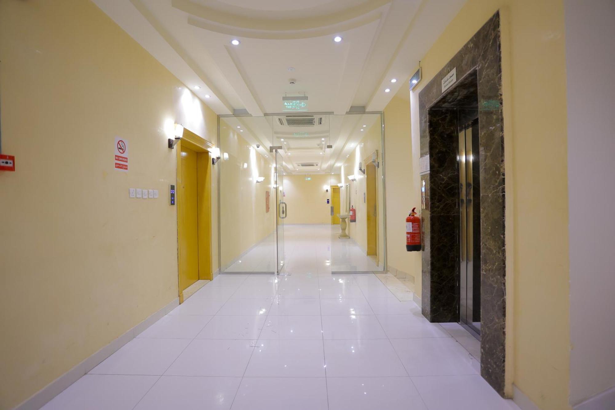 هوستا الملقا Aparthotel Riad Exterior foto